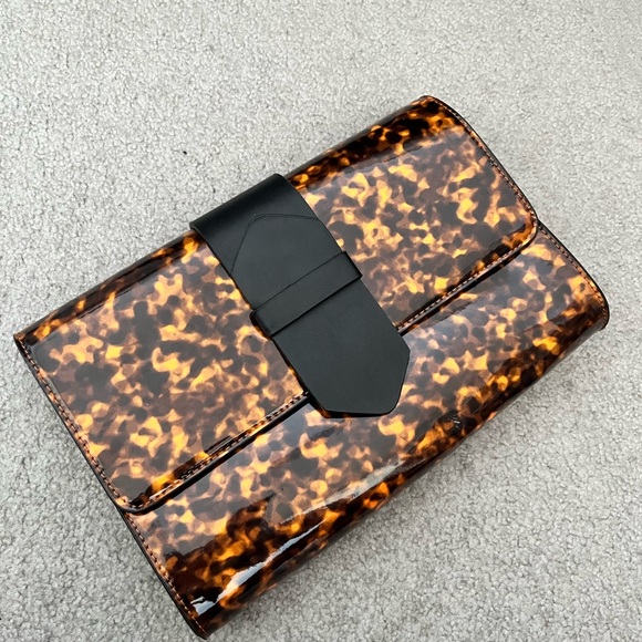 JUSTFAB Redesigned Clutch - Picture 5 of 9